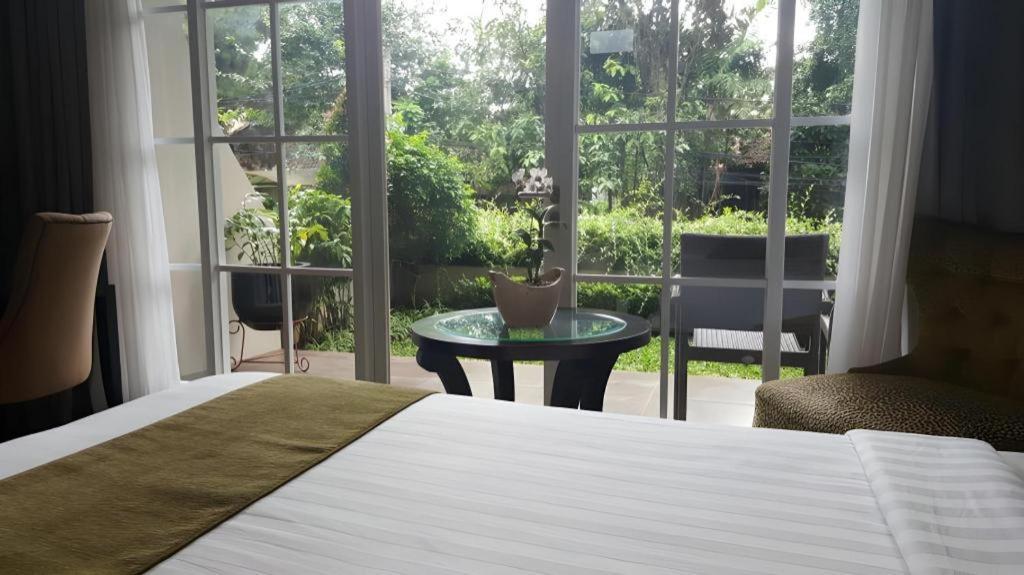 The Mirah Hotel 茂物 外观 照片