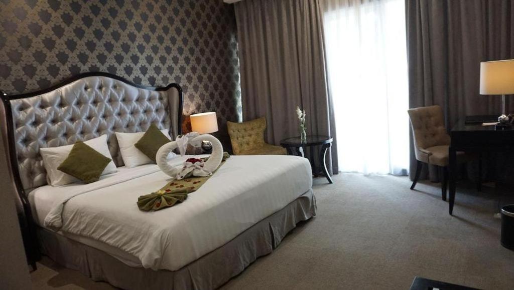 The Mirah Hotel 茂物 外观 照片