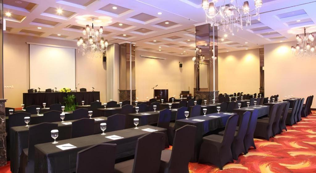 The Mirah Hotel 茂物 外观 照片