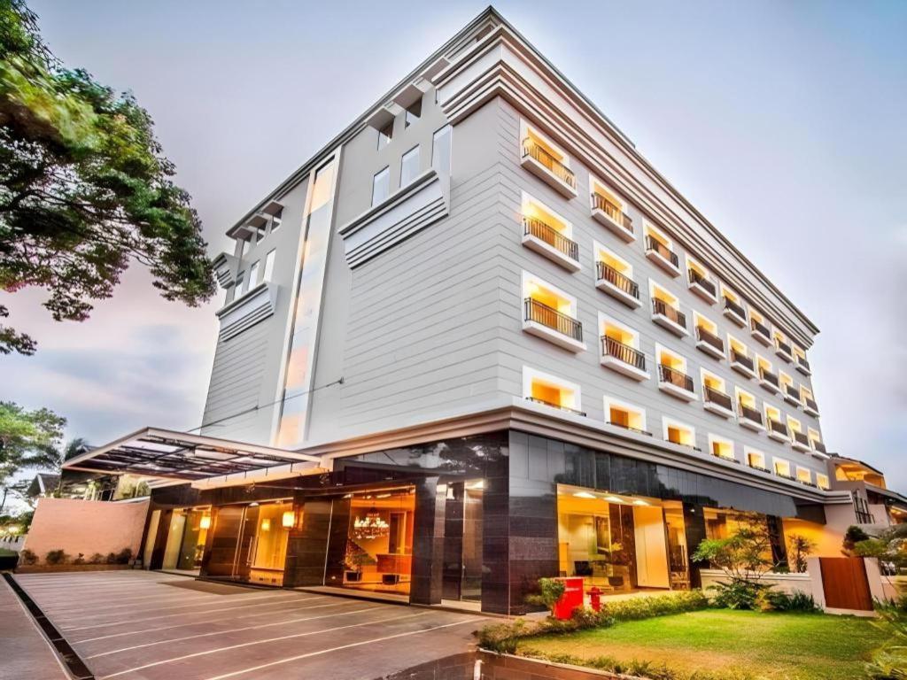 The Mirah Hotel 茂物 外观 照片